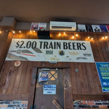 The Ten-01 - $2 Train Beers - Bars Near Me - Everett, Washington