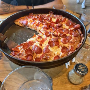 BJ's Restaurant & Brewhouse - Pepperoni Extreme Pizza - Large - Pizza Near Me - Fresno, California BJ's Restaurant & Brewhouse - Pepperoni Extreme Pizza - Large - Pizza Near Me - Fresno, California