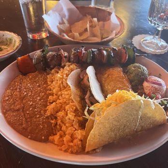 El Royale - Barry's Plate with a crunchy taco added - Tex-Mex Near Me - Birmingham, Alabama