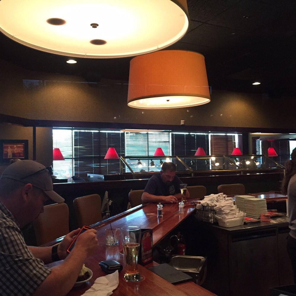 Ruby Tuesday - Burgers Near Me - Presque Isle, Maine