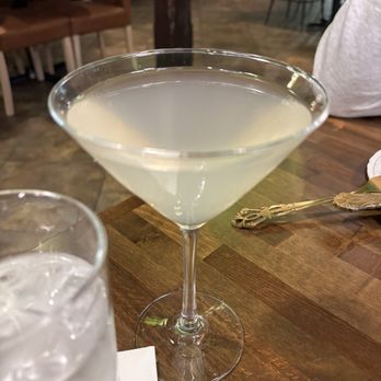 The Hollow - Cocktail Bars Near Me - Columbia, South Carolina The Hollow - Cocktail Bars Near Me - Columbia, South Carolina