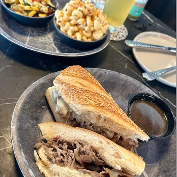 La Cabra Brewing Smokehouse - prime rib dip, mac & cheese, grilled veggies - Brewpubs Near Me - Bryn Mawr, Pennsylvania La Cabra Brewing Smokehouse - prime rib dip, mac & cheese, grilled veggies - Brewpubs Near Me - Bryn Mawr, Pennsylvania