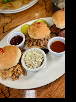 Settle Down Easy - Oakton Tasting Room by null