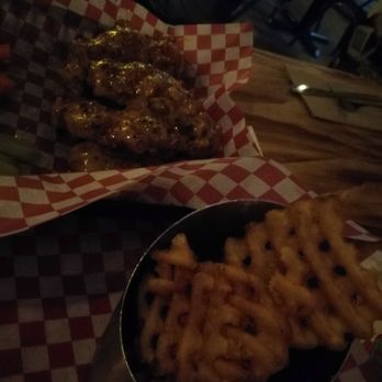 Coop Burlington - BBQ Ranch wings - Chicken Shop Near Me - Burlington, Ontario