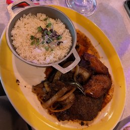 Arroz Con Bistec Encebollado