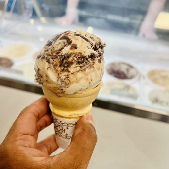 Kilwins Ice Cream - Chocolate - Fudge - 1scoop of tracks in a cone - Chocolatiers & Shops Near Me - The Colony, Texas Kilwins Ice Cream - Chocolate - Fudge - 1scoop of tracks in a cone - Chocolatiers & Shops Near Me - The Colony, Texas