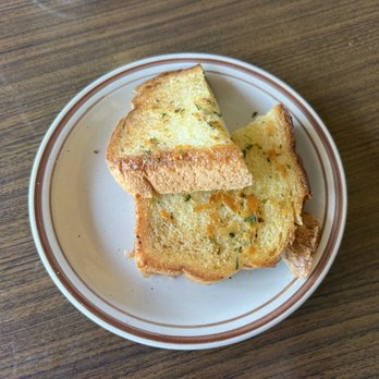 Bob's Big Boy Broiler - garlic bread - American Near Me - Downey, California Bob's Big Boy Broiler - garlic bread - American Near Me - Downey, California