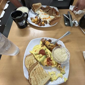 Eggs Up Grill - Breakfast & Brunch Near Me - Conway, South Carolina