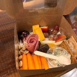 Mokey's - Yum individual board