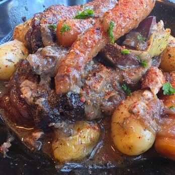 La Vie d'Ange - Coq au vin - French Near Me - Paris, 75