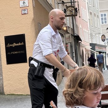 Goldene Kugel - Rude waiter - Austrian Near Me - Salzburg, 5