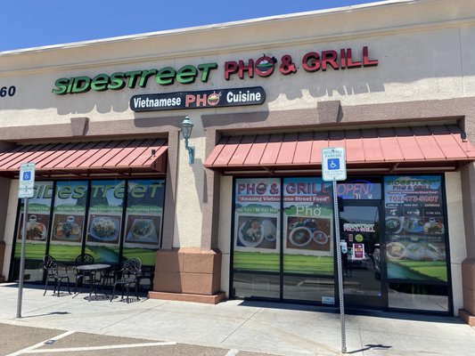 Sidestreet Pho & Grill by null