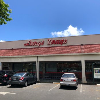 Longs Drugs - cars parked in front of the store - Drugstores Near Me - HONOLULU, Hawaii
