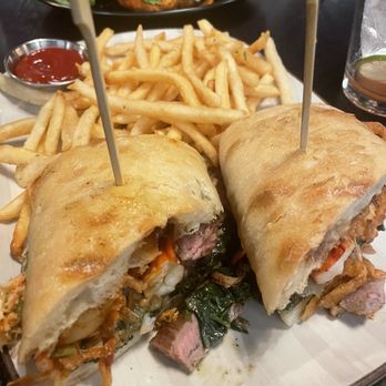 Heritage Food and Drink - Lobster "Luger" - Cocktail Bars Near Me - Wappingers Falls, New York