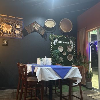 Pha Khao - Thai Near Me - Kenosha, Wisconsin