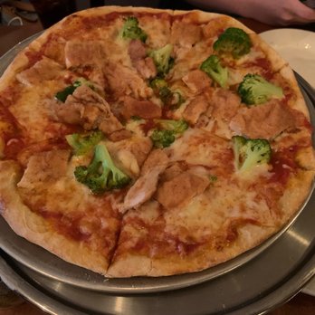 Antonio's Trattoria - Pizza with chicken and broccoli (don't knock it till you try it) - Italian Near Me - Bronx, New York Antonio's Trattoria - Pizza with chicken and broccoli (don't knock it till you try it) - Italian Near Me - Bronx, New York