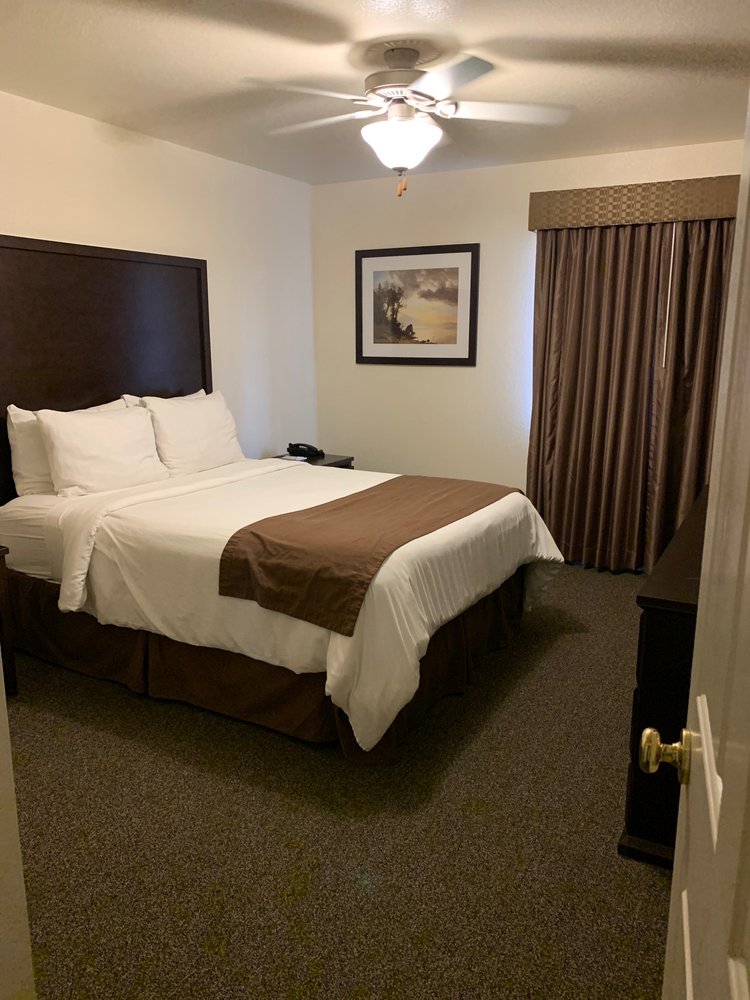 NAVY GATEWAY INN & SUITES Updated September 2024 39 Photos & 20 Reviews 36TH Ave, Port