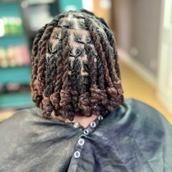 D'Loves Hair Studio