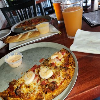 Mad Anthony's Auburn Tap Room - That's a Good Karma IPA hiding back there - Pizza Near Me - Auburn, Indiana Mad Anthony's Auburn Tap Room - That's a Good Karma IPA hiding back there - Pizza Near Me - Auburn, Indiana