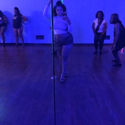 Pole studio Pole studio