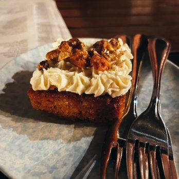 Krafty Kitchen + Bar - Canadian (New) Near Me - Kelowna, British Columbia