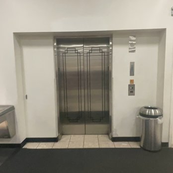JCPenney - Lower level elevator landing - Women's Clothing Near Me - Altoona, Pennsylvania