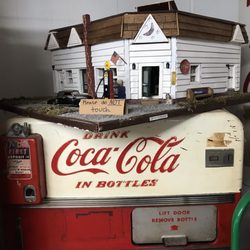 Moonset General Store - Decor