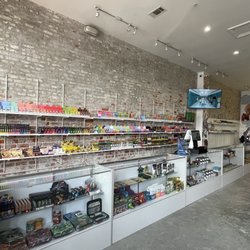 Vape and Smoke Paradise 420 - Store