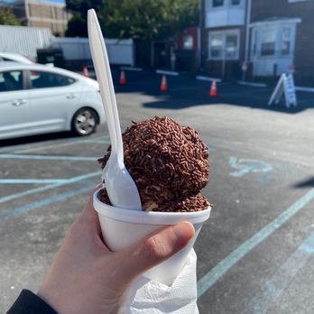 C&C Creamery - Pumpkin spice cookie with chocolate sprinkles - Ice Cream & Frozen Yogurt Near Me - Philadelphia, Pennsylvania