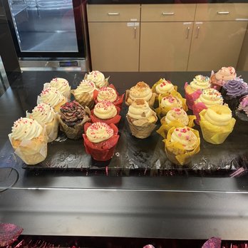 Sweet Cravings by Shar - Cupcakes - Desserts Near Me - Saint Johns, Florida
