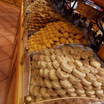 La Cure Gourmande - Chocolatiers & Shops Near Me - Paris, 75 La Cure Gourmande - Chocolatiers & Shops Near Me - Paris, 75