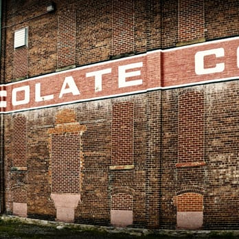 Wilbur Chocolate Retail Store - Panorama of the side of the building. - Candy Stores Near Me - Lititz, Pennsylvania Wilbur Chocolate Retail Store - Panorama of the side of the building. - Candy Stores Near Me - Lititz, Pennsylvania