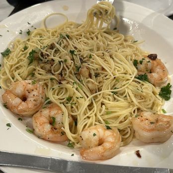 Jinks Creek Waterfront Grille - Shrimp pasta - Seafood Near Me - Ocean Isle Beach, North Carolina Jinks Creek Waterfront Grille - Shrimp pasta - Seafood Near Me - Ocean Isle Beach, North Carolina