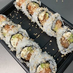 Yum Yum Sushi & Boba - Philly Roll