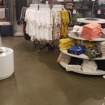 Old Navy - Men's Clothing Near Me - Kennesaw, Georgia Old Navy - Men's Clothing Near Me - Kennesaw, Georgia