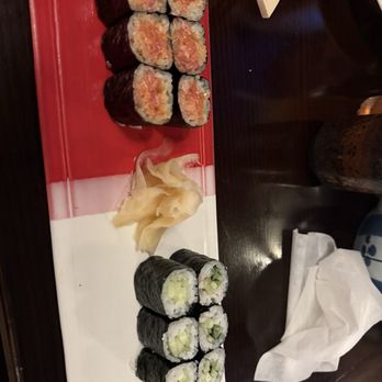 Yoshitsune Restaurant - Futomaki /spicy tuna - Japanese Near Me - Honolulu, Hawaii Yoshitsune Restaurant - Futomaki /spicy tuna - Japanese Near Me - Honolulu, Hawaii