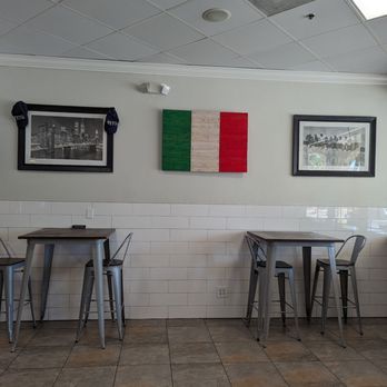 Vinny's Pizza - 2 inside tables - Pizza Near Me - Jupiter, Florida Vinny's Pizza - 2 inside tables - Pizza Near Me - Jupiter, Florida
