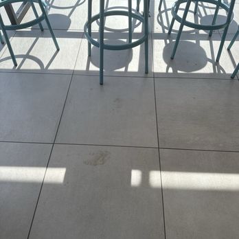 Popeyes Louisiana Kitchen - Floor grime - Fast Food Near Me - Norman, Oklahoma Popeyes Louisiana Kitchen - Floor grime - Fast Food Near Me - Norman, Oklahoma