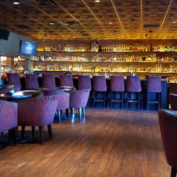 Churchill's Fine Cigars - Bar and tables - Tobacco Shops Near Me - Phoenix, Arizona