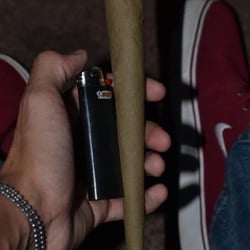 L T H