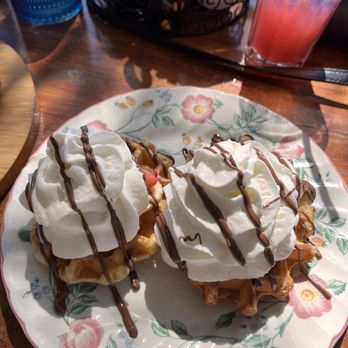 Cafe on 27 - Belgian waffles - Breakfast & Brunch Near Me - Topanga, California