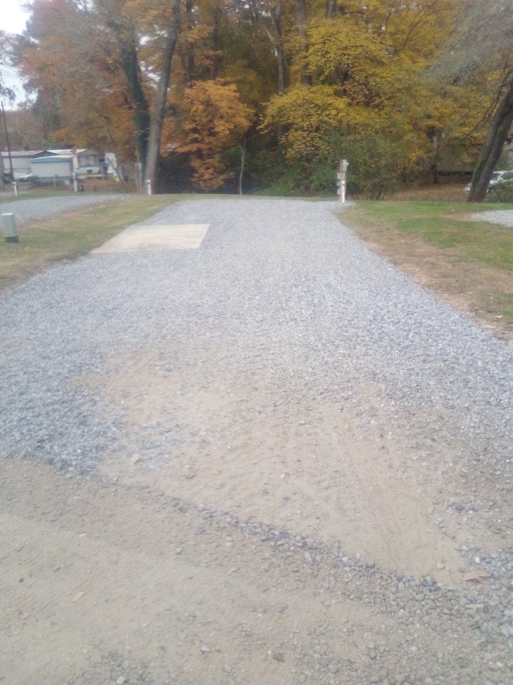 CREEKSIDE RV PARK Updated June 2024 98 Branch Rd, Collinsville