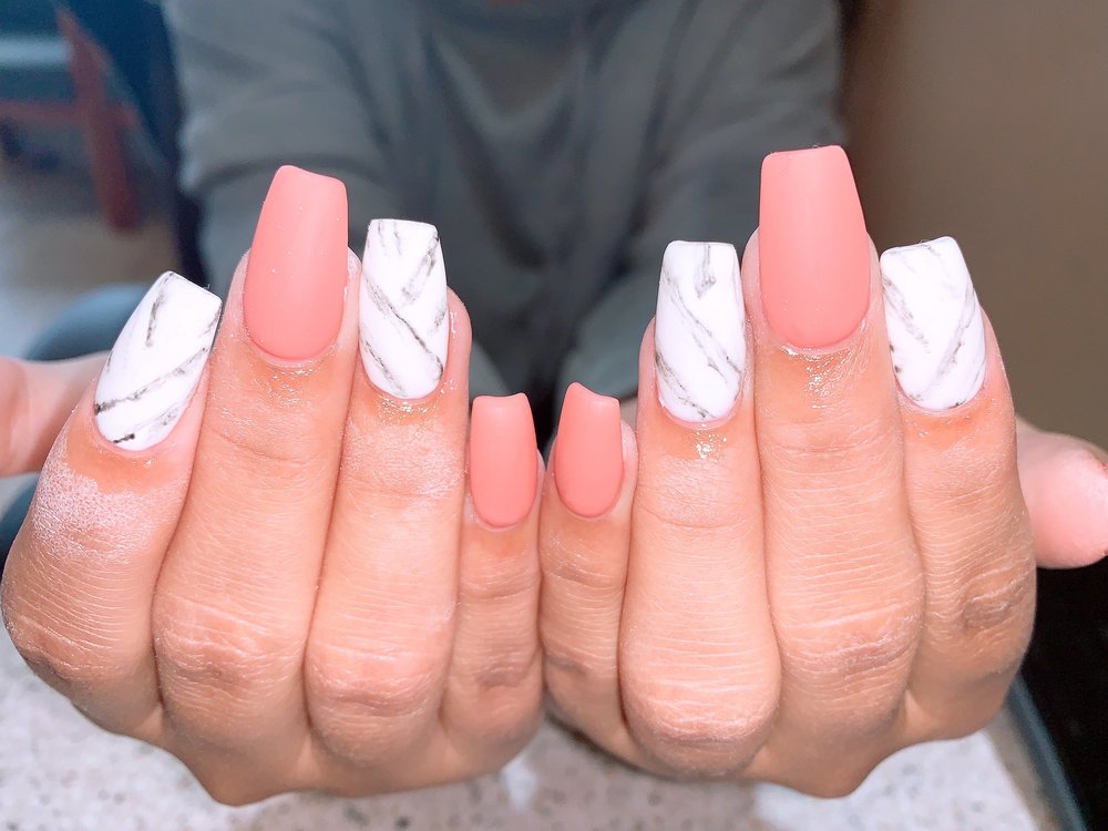 DK NAILS & SPA 62 Photos & 59 Reviews 454 Redington Dr, South Elgin