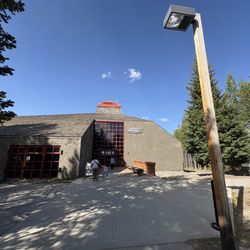 Grant Village Dining Room - Outside entrance
