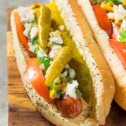 Zay’s Gourmet Dawgs and Eatery - The Chicago Dawg
