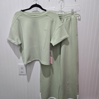 Dixie Darlin - Women's Clothing Near Me - Dickson, Tennessee
