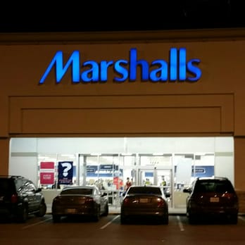 Marshall's - Storefront at night - Department Stores Near Me - Houston, Texas