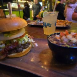 Gilligan's Island Bar & Grill - Big Kahuna Burger