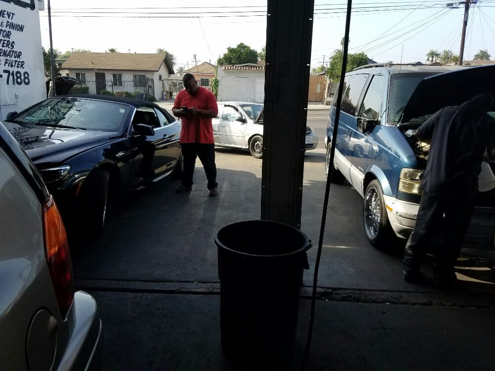 BULLOCK AUTOMOTIVE Updated October 2024 24 Photos & 13 Reviews 1511 W Century Blvd, Los