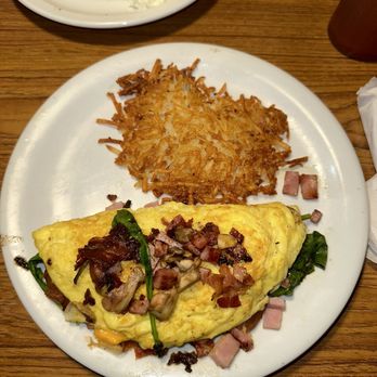 Denny's - Make your own omelette. I had spinach, mushrooms, peppers, onions, bacon, ham, American cheese and white cheddar cheese and Hash Browns - Diners Near Me - Chesapeake, Virginia Denny's - Make your own omelette. I had spinach, mushrooms, peppers, onions, bacon, ham, American cheese and white cheddar cheese and Hash Browns - Diners Near Me - Chesapeake, Virginia